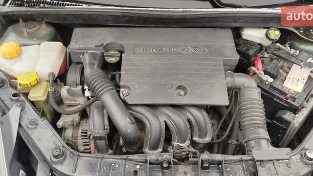 Зеленый Форд Фиеста, объемом двигателя 1.39 л и пробегом 163 тыс. км за 4300 $, фото 13 на Automoto.ua