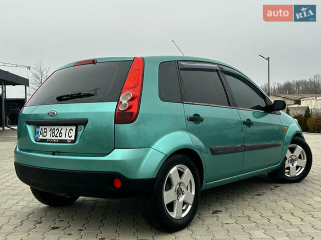 Зеленый Форд Фиеста, объемом двигателя 1.3 л и пробегом 235 тыс. км за 3700 $, фото 6 на Automoto.ua