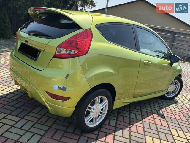 Зеленый Форд Фиеста, объемом двигателя 1.4 л и пробегом 295 тыс. км за 4500 $, фото 6 на Automoto.ua