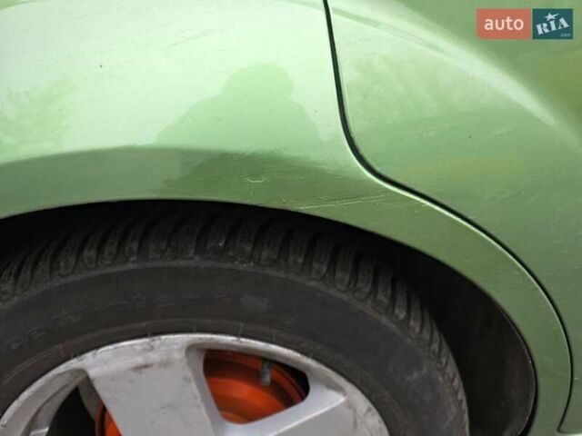 Зеленый Форд Фиеста, объемом двигателя 1.4 л и пробегом 180 тыс. км за 3300 $, фото 3 на Automoto.ua