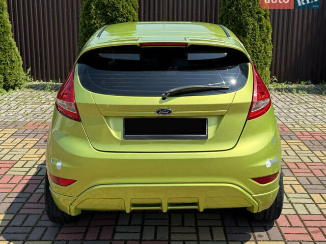 Зеленый Форд Фиеста, объемом двигателя 1.4 л и пробегом 295 тыс. км за 4500 $, фото 5 на Automoto.ua