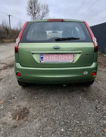 Зеленый Форд Фиеста, объемом двигателя 1.4 л и пробегом 175 тыс. км за 4400 $, фото 7 на Automoto.ua
