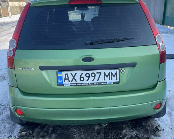 Зеленый Форд Фиеста, объемом двигателя 1.4 л и пробегом 168 тыс. км за 4200 $, фото 4 на Automoto.ua