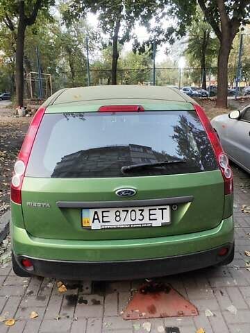 Зелений Форд Фієста, об'ємом двигуна 1.4 л та пробігом 88 тис. км за 4500 $, фото 2 на Automoto.ua