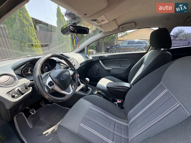 Зеленый Форд Фиеста, объемом двигателя 1.4 л и пробегом 295 тыс. км за 4500 $, фото 8 на Automoto.ua