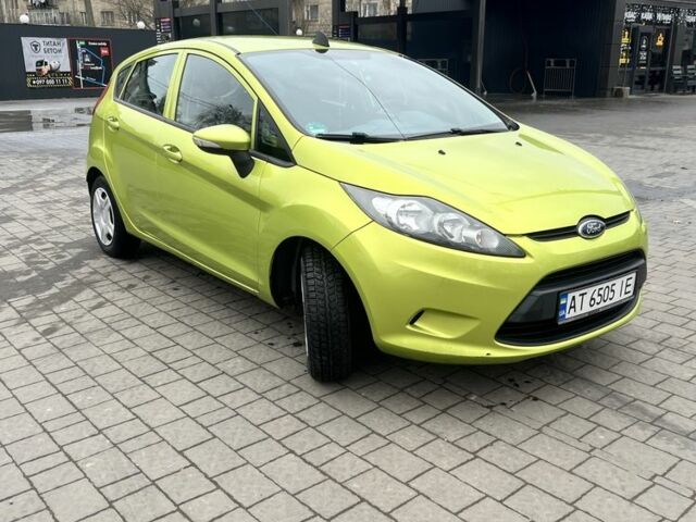 Зелений Форд Фієста, об'ємом двигуна 1.2 л та пробігом 129 тис. км за 5500 $, фото 4 на Automoto.ua