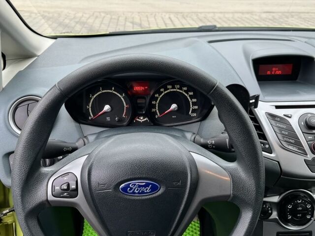 Зелений Форд Фієста, об'ємом двигуна 1.2 л та пробігом 129 тис. км за 5500 $, фото 7 на Automoto.ua