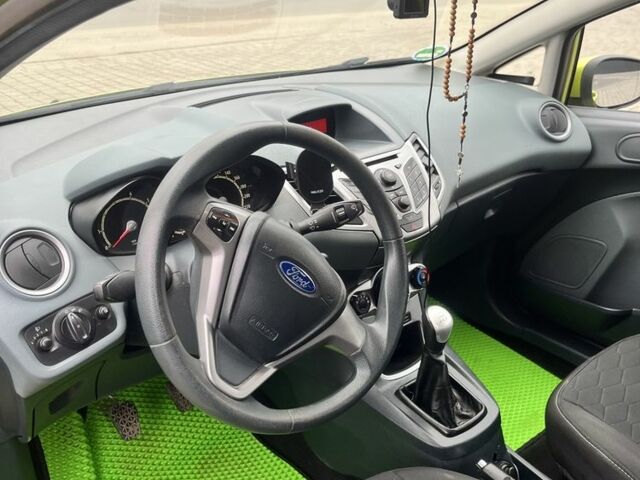 Зелений Форд Фієста, об'ємом двигуна 1.2 л та пробігом 129 тис. км за 5500 $, фото 6 на Automoto.ua