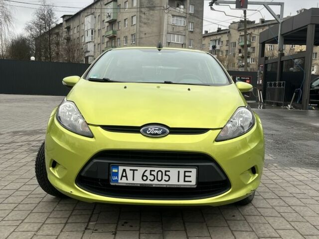 Зелений Форд Фієста, об'ємом двигуна 1.2 л та пробігом 129 тис. км за 5500 $, фото 1 на Automoto.ua