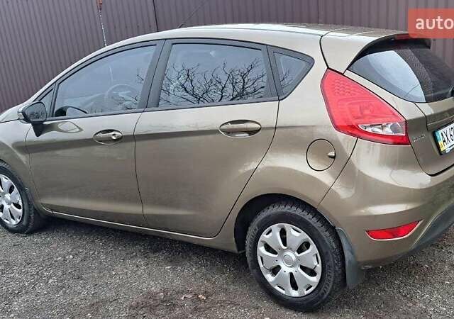 Зелений Форд Фієста, об'ємом двигуна 1.2 л та пробігом 161 тис. км за 6500 $, фото 7 на Automoto.ua