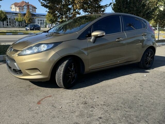 Зелений Форд Фієста, об'ємом двигуна 1.4 л та пробігом 88 тис. км за 9800 $, фото 10 на Automoto.ua