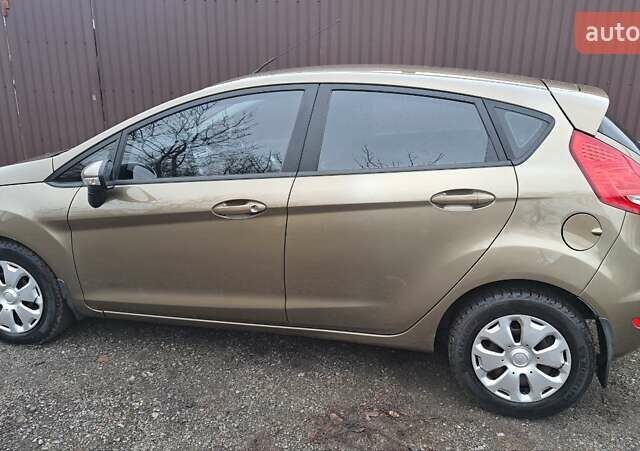 Зелений Форд Фієста, об'ємом двигуна 1.2 л та пробігом 161 тис. км за 6500 $, фото 6 на Automoto.ua