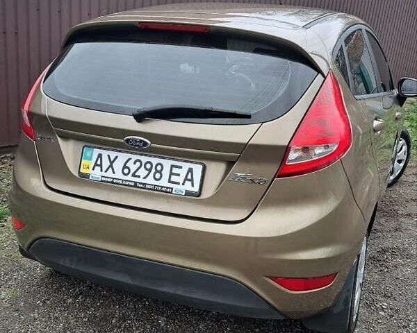 Зелений Форд Фієста, об'ємом двигуна 1.2 л та пробігом 161 тис. км за 6500 $, фото 13 на Automoto.ua