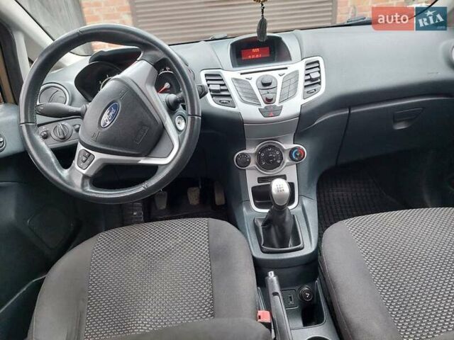 Зелений Форд Фієста, об'ємом двигуна 1.2 л та пробігом 161 тис. км за 6500 $, фото 1 на Automoto.ua