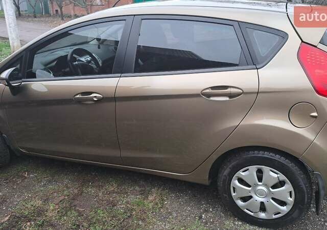 Зелений Форд Фієста, об'ємом двигуна 1.2 л та пробігом 161 тис. км за 6500 $, фото 14 на Automoto.ua