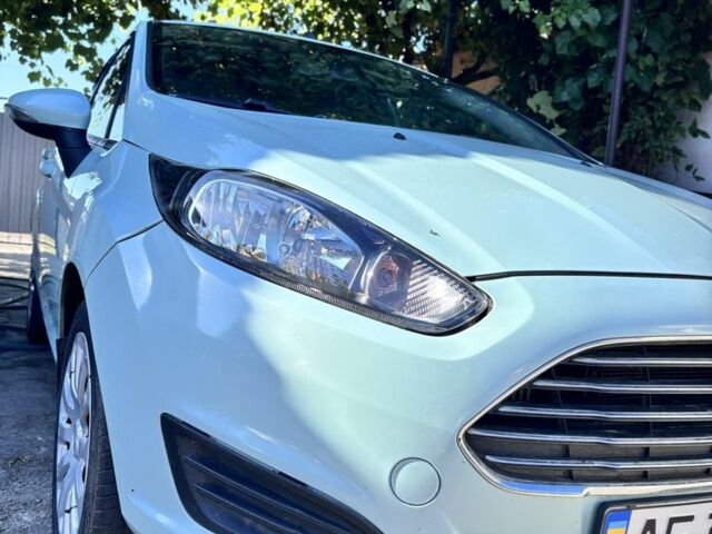 Зелений Форд Фієста, об'ємом двигуна 1 л та пробігом 150 тис. км за 8000 $, фото 7 на Automoto.ua