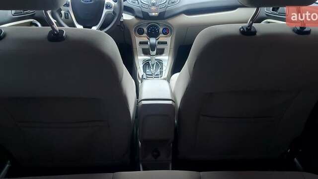 Зеленый Форд Фиеста, объемом двигателя 1.6 л и пробегом 128 тыс. км за 10700 $, фото 17 на Automoto.ua