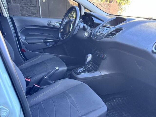 Зелений Форд Фієста, об'ємом двигуна 1 л та пробігом 150 тис. км за 8000 $, фото 3 на Automoto.ua