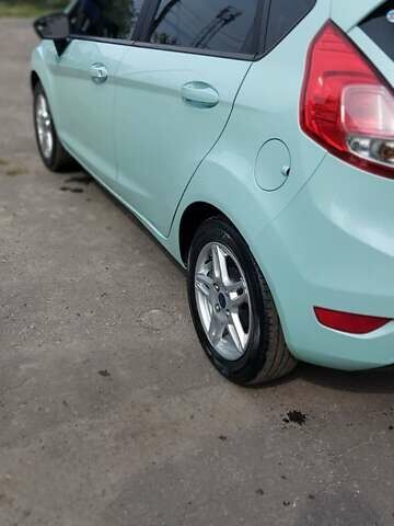 Зеленый Форд Фиеста, объемом двигателя 1.6 л и пробегом 128 тыс. км за 10700 $, фото 2 на Automoto.ua