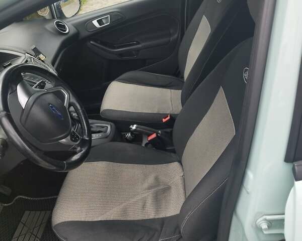 Зеленый Форд Фиеста, объемом двигателя 1 л и пробегом 105 тыс. км за 8300 $, фото 5 на Automoto.ua