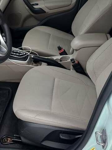 Зеленый Форд Фиеста, объемом двигателя 1.6 л и пробегом 128 тыс. км за 10700 $, фото 28 на Automoto.ua