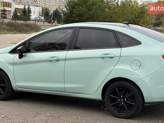 Зеленый Форд Фиеста, объемом двигателя 1.6 л и пробегом 62 тыс. км за 9200 $, фото 5 на Automoto.ua