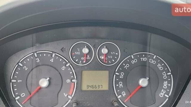 Оранжевый Форд Фиеста, объемом двигателя 1.24 л и пробегом 346 тыс. км за 3450 $, фото 2 на Automoto.ua