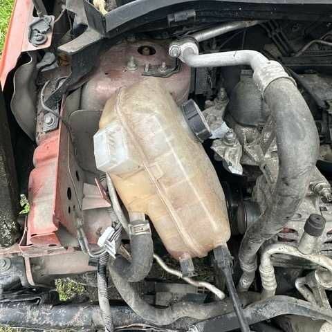 Оранжевый Форд Фиеста, объемом двигателя 1.4 л и пробегом 84 тыс. км за 3790 $, фото 10 на Automoto.ua