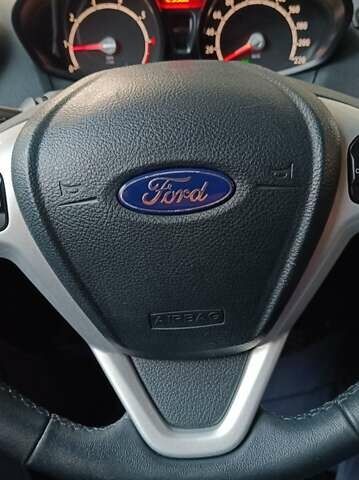 Форд Фиеста 2011 в Киеве на Automoto.ua Оранжевый Форд Фиеста, объемом двигателя 1.4 л и пробегом 131 тыс. км за 8500 $, фото 7 на Automoto.ua