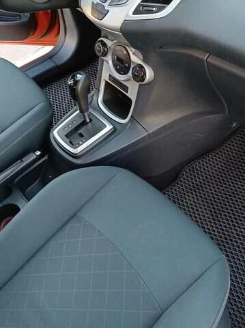 Форд Фиеста 2011 в Киеве на Automoto.ua Оранжевый Форд Фиеста, объемом двигателя 1.4 л и пробегом 131 тыс. км за 8500 $, фото 8 на Automoto.ua