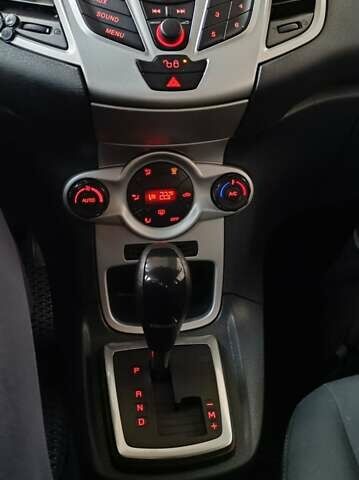 Форд Фиеста 2011 в Киеве на Automoto.ua Оранжевый Форд Фиеста, объемом двигателя 1.4 л и пробегом 131 тыс. км за 8500 $, фото 6 на Automoto.ua