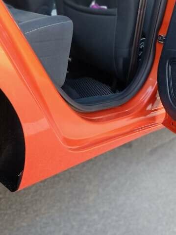 Форд Фиеста 2011 в Киеве на Automoto.ua Оранжевый Форд Фиеста, объемом двигателя 1.4 л и пробегом 131 тыс. км за 8500 $, фото 11 на Automoto.ua