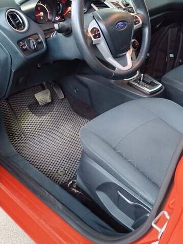 Форд Фиеста 2011 в Киеве на Automoto.ua Оранжевый Форд Фиеста, объемом двигателя 1.4 л и пробегом 131 тыс. км за 8500 $, фото 5 на Automoto.ua