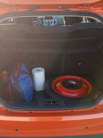 Форд Фиеста 2011 в Киеве на Automoto.ua Оранжевый Форд Фиеста, объемом двигателя 1.4 л и пробегом 131 тыс. км за 8500 $, фото 14 на Automoto.ua