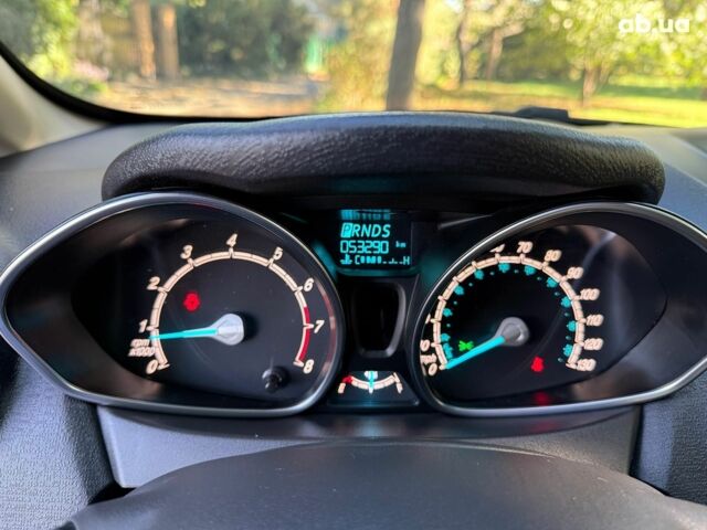 Оранжевый Форд Фиеста, объемом двигателя 1.6 л и пробегом 54 тыс. км за 9790 $, фото 12 на Automoto.ua