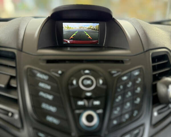 Оранжевый Форд Фиеста, объемом двигателя 1.6 л и пробегом 188 тыс. км за 8999 $, фото 12 на Automoto.ua