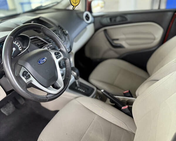 Оранжевый Форд Фиеста, объемом двигателя 1.6 л и пробегом 188 тыс. км за 8999 $, фото 6 на Automoto.ua