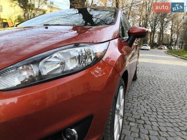 Помаранчевий Форд Фієста, об'ємом двигуна 1.6 л та пробігом 271 тис. км за 6800 $, фото 3 на Automoto.ua
