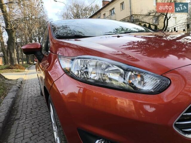Помаранчевий Форд Фієста, об'ємом двигуна 1.6 л та пробігом 271 тис. км за 6800 $, фото 4 на Automoto.ua