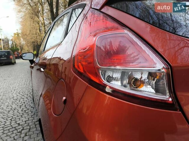 Помаранчевий Форд Фієста, об'ємом двигуна 1.6 л та пробігом 271 тис. км за 6800 $, фото 11 на Automoto.ua