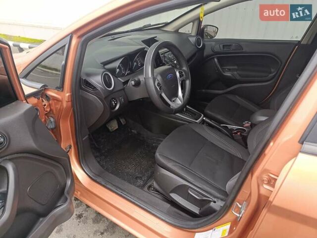 Оранжевый Форд Фиеста, объемом двигателя 1.6 л и пробегом 144 тыс. км за 7999 $, фото 14 на Automoto.ua