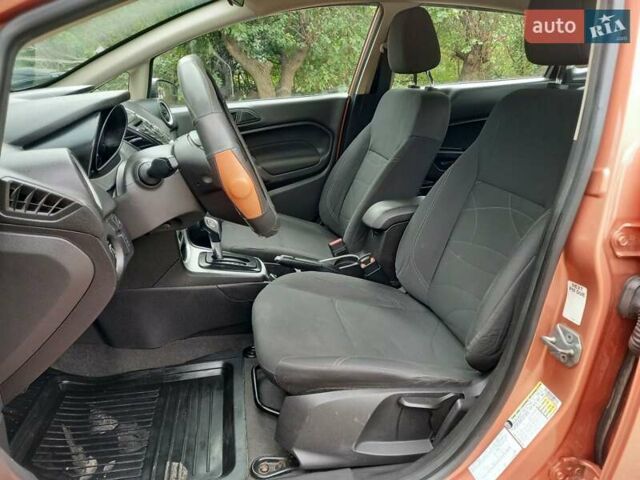 Форд Фиеста 2017 в Ивано-Франковске на Automoto.ua Оранжевый Форд Фиеста, объемом двигателя 1.6 л и пробегом 124 тыс. км за 8500 $, фото 1 на Automoto.ua