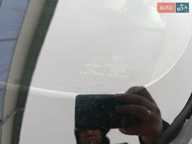 Оранжевый Форд Фиеста, объемом двигателя 1.6 л и пробегом 144 тыс. км за 7999 $, фото 28 на Automoto.ua