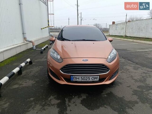 Оранжевый Форд Фиеста, объемом двигателя 1.6 л и пробегом 144 тыс. км за 7999 $, фото 2 на Automoto.ua