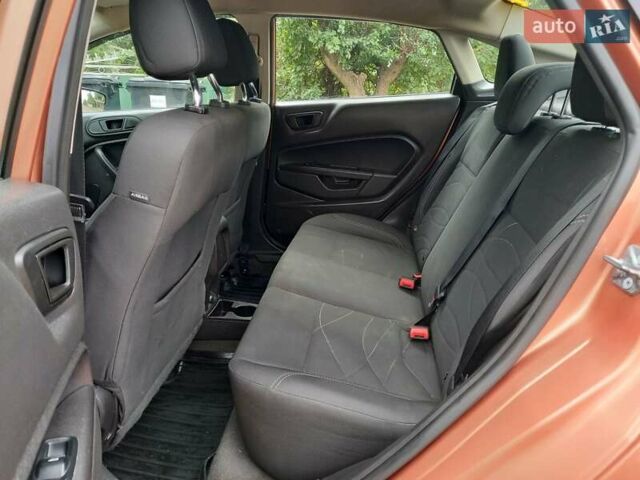 Форд Фиеста 2017 в Ивано-Франковске на Automoto.ua Оранжевый Форд Фиеста, объемом двигателя 1.6 л и пробегом 124 тыс. км за 8500 $, фото 2 на Automoto.ua