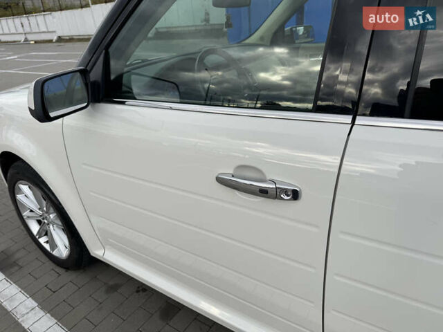Форд Флекс 2013 в Белой Церкве на Automoto.ua Белый Форд Флекс, объемом двигателя 3.5 л и пробегом 214 тыс. км за 12999 $, фото 10 на Automoto.ua