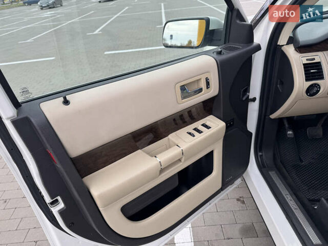 Форд Флекс 2013 в Белой Церкве на Automoto.ua Белый Форд Флекс, объемом двигателя 3.5 л и пробегом 214 тыс. км за 12999 $, фото 13 на Automoto.ua