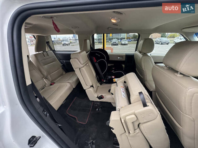 Форд Флекс 2013 в Белой Церкве на Automoto.ua Белый Форд Флекс, объемом двигателя 3.5 л и пробегом 214 тыс. км за 12999 $, фото 30 на Automoto.ua