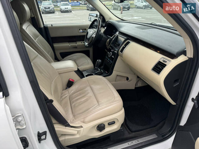 Форд Флекс 2013 в Белой Церкве на Automoto.ua Белый Форд Флекс, объемом двигателя 3.5 л и пробегом 214 тыс. км за 12999 $, фото 18 на Automoto.ua