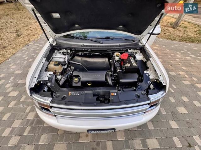 Белый Форд Флекс, объемом двигателя 3.5 л и пробегом 187 тыс. км за 12800 $, фото 82 на Automoto.ua